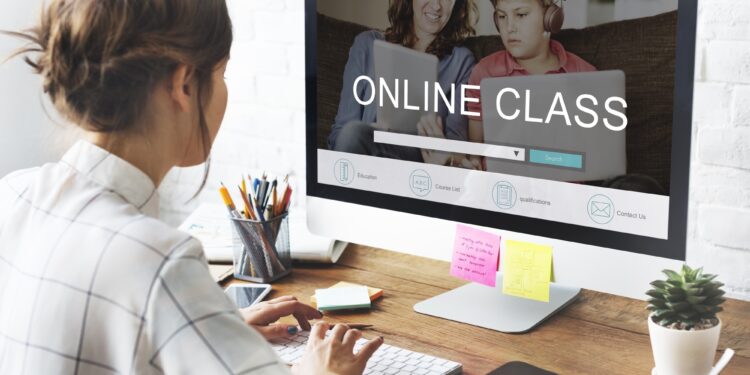 The Many Advantages of Online Education
