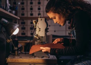 Patterns – Textures and Techniques: A Deep Dive into Leather Craft Workshops