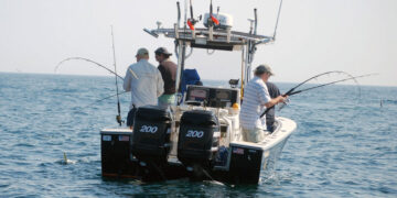 How a fishing charter in Merimbula will hook fishermen of all levels