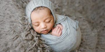 Preparing for Your Newborn Photography Session: A Guide for First-Time Clients