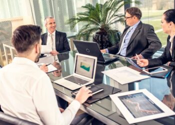 The Strategic Imperative of a Business Service Model in Modern Enterprises